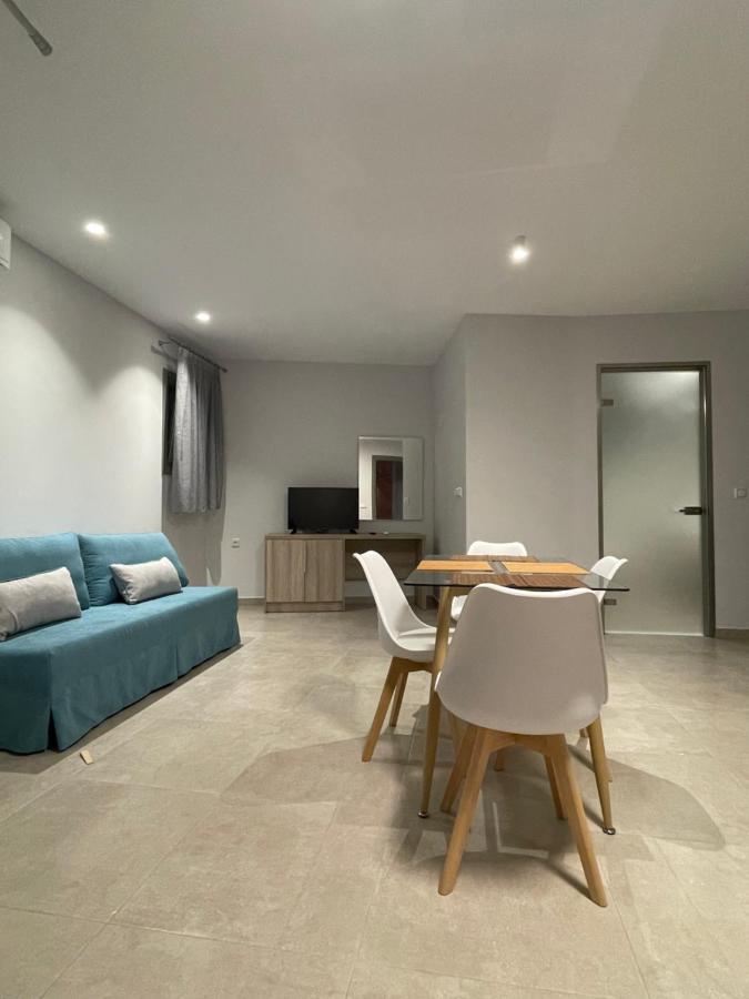 Anax Apartments Parga Exterior photo