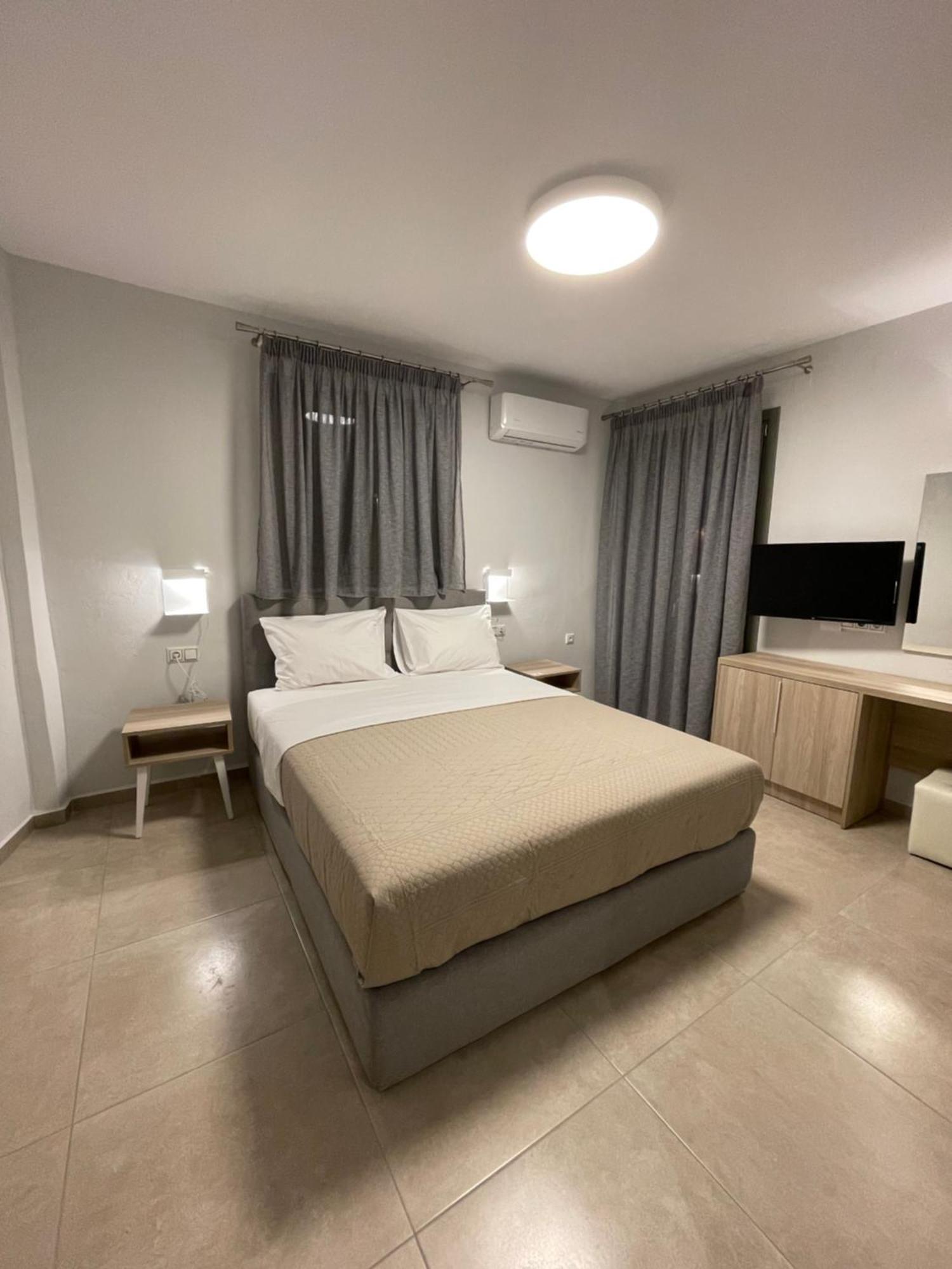 Anax Apartments Parga Exterior photo