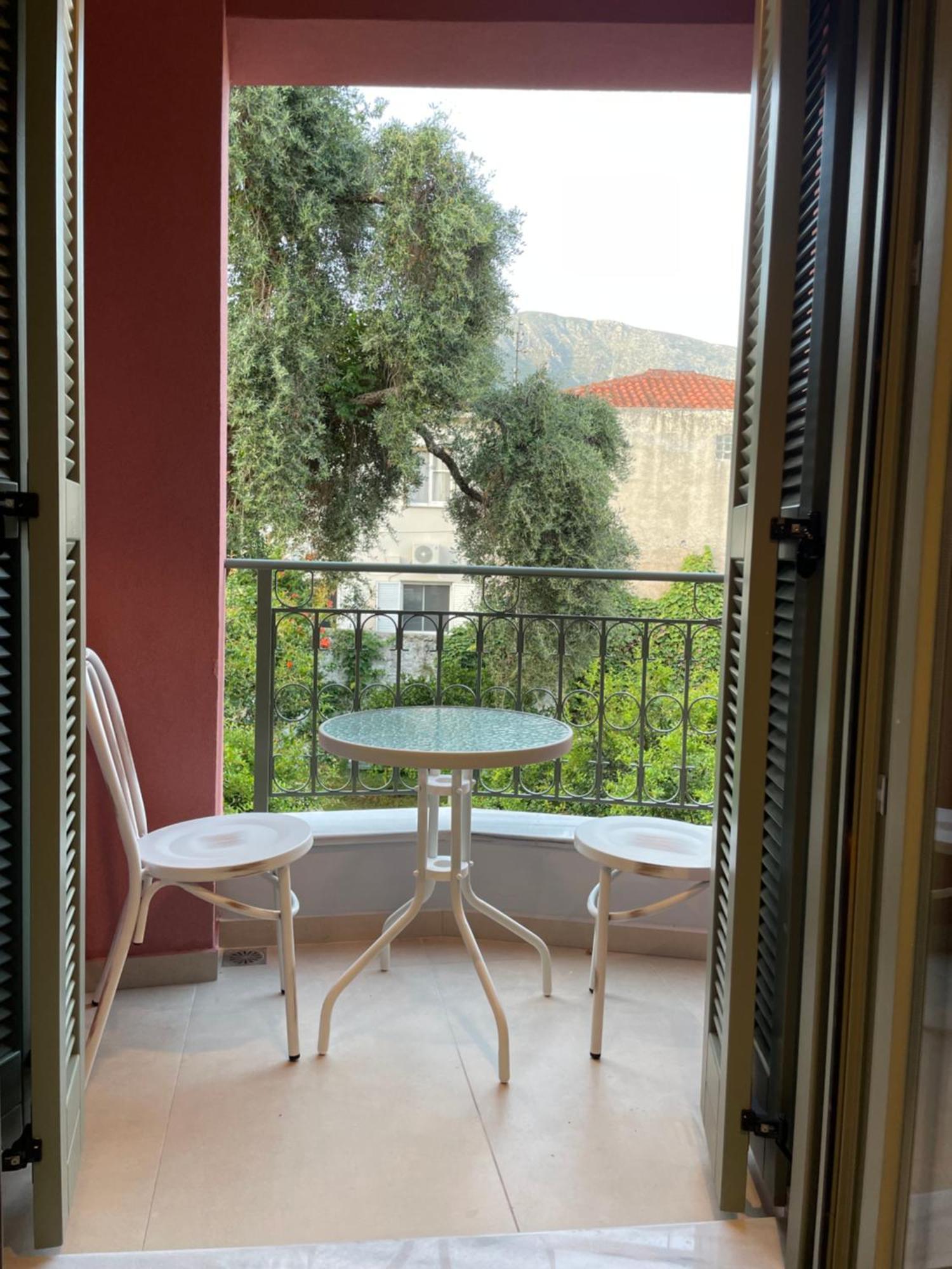 Anax Apartments Parga Exterior photo
